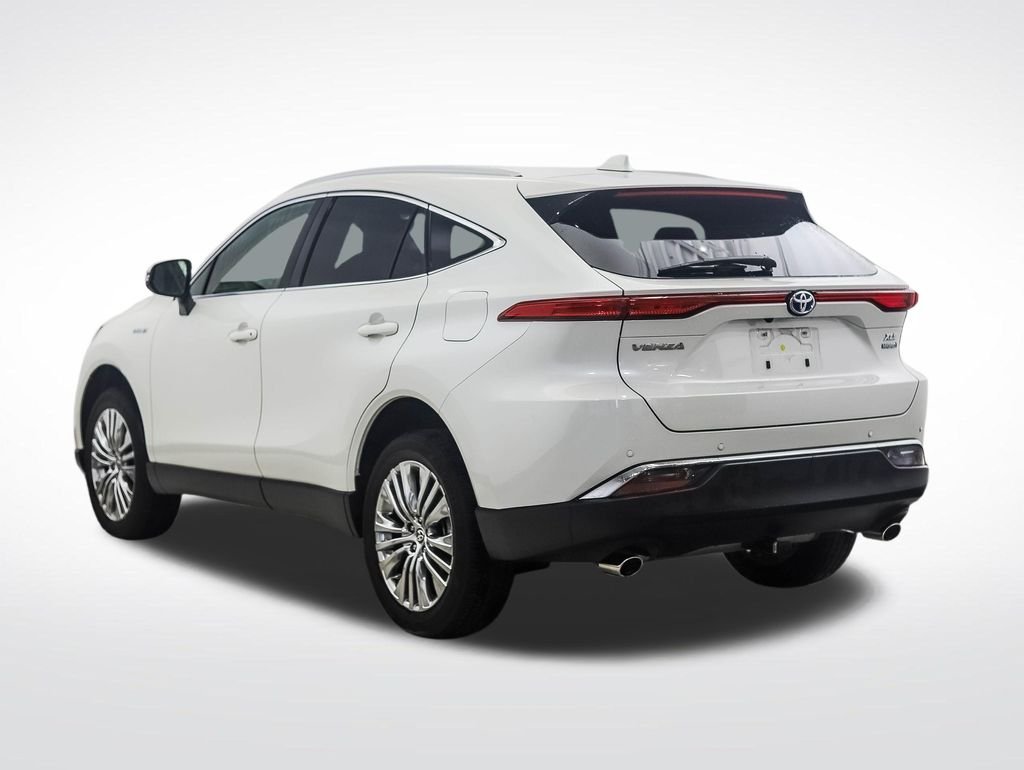 Used 2021 Blizzard Pearl Toyota XLE image 3