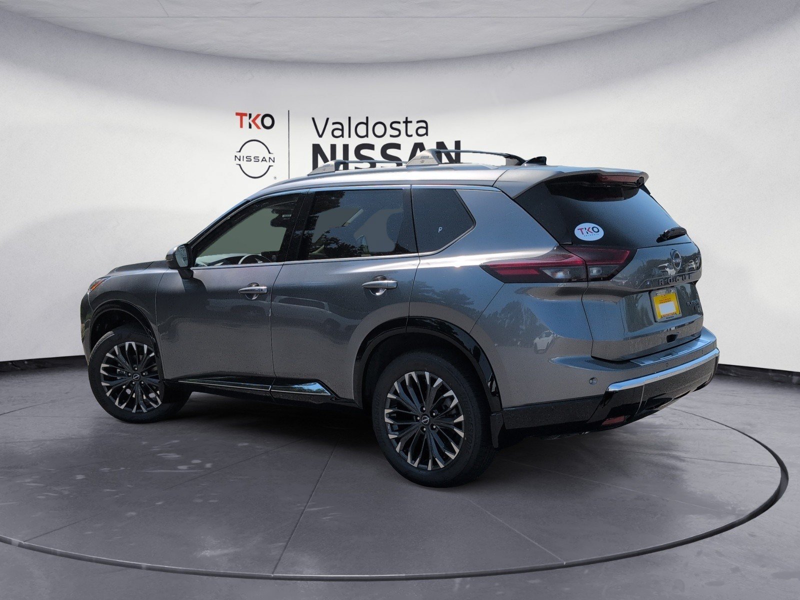 New 2026 Gun Metallic Nissan Platinum image 9