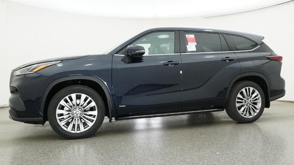 2026 Toyota Highlander Platinum - Photo 16