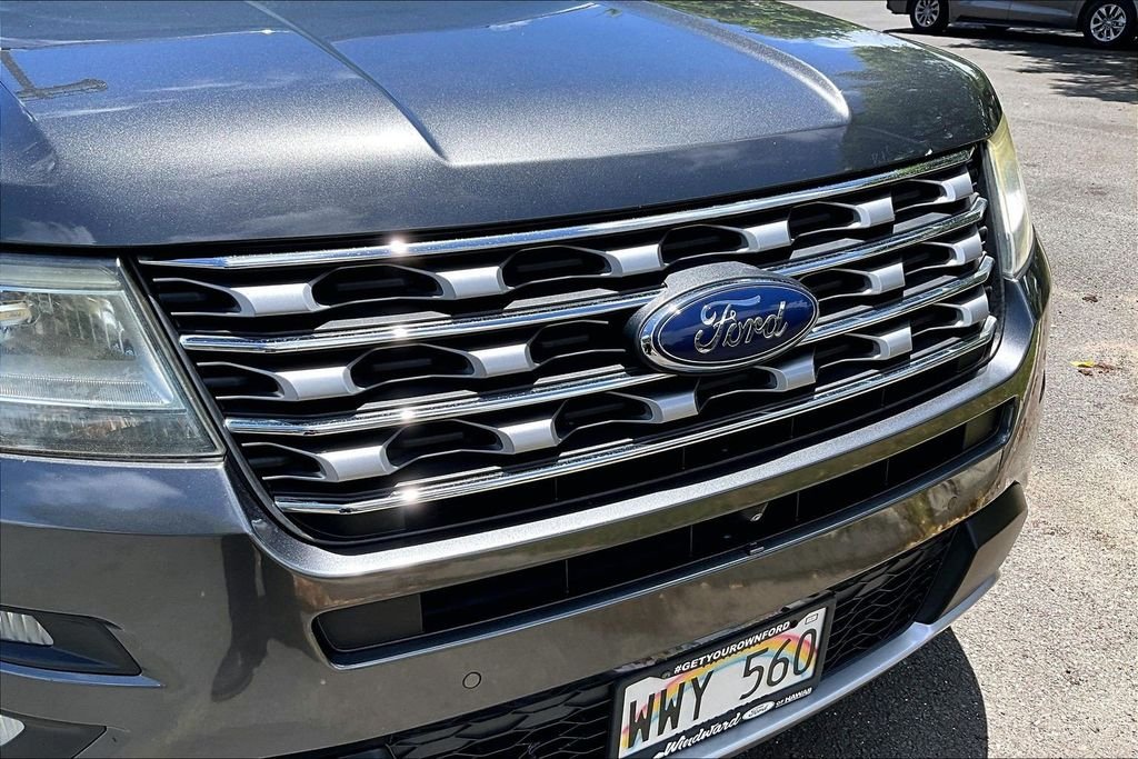 Used 2017 Gray Ford Limited image 31