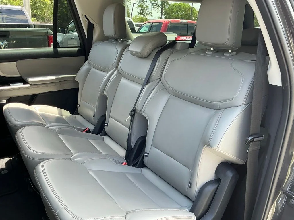 Used 2025 Gray Ford Active image 25