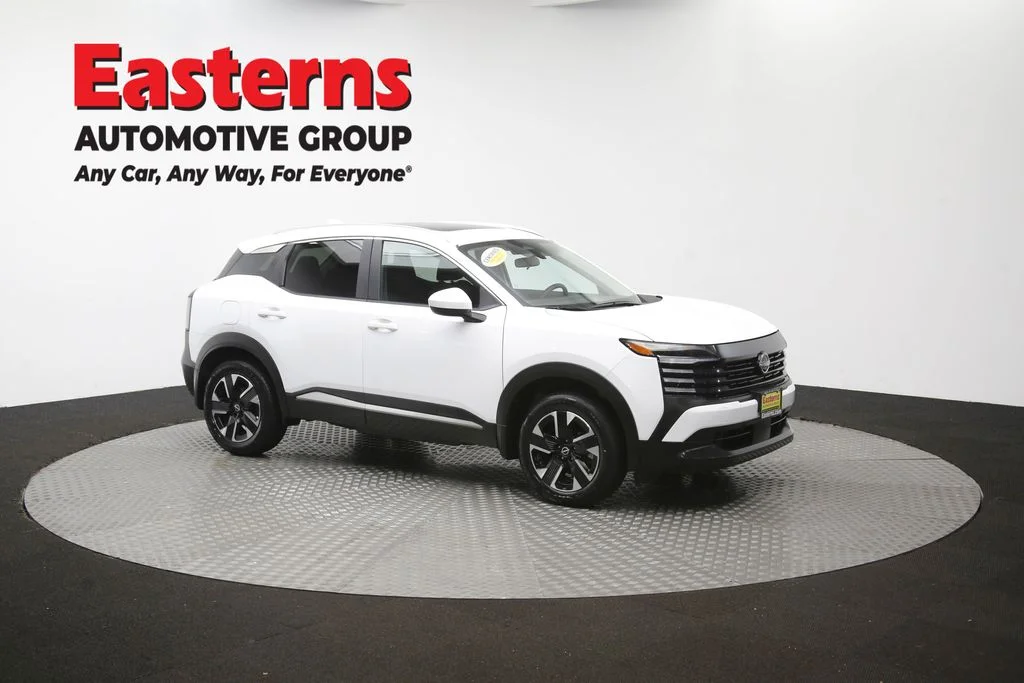 Used 2025 White Nissan SV image 50