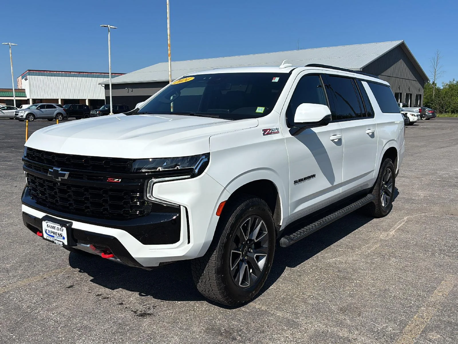Used 2024 Summit White Chevrolet Z71 image 3
