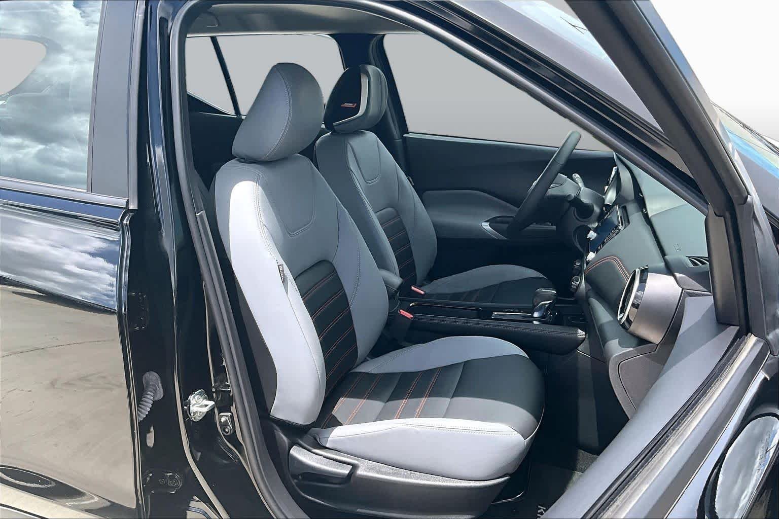 Used 2024 Super Black Nissan SR image 9