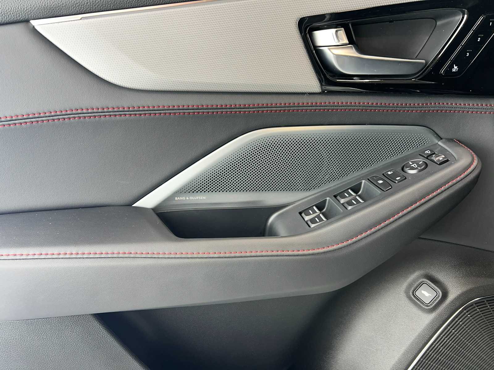 2026 Acura MDX A-Spec Package - Photo 33