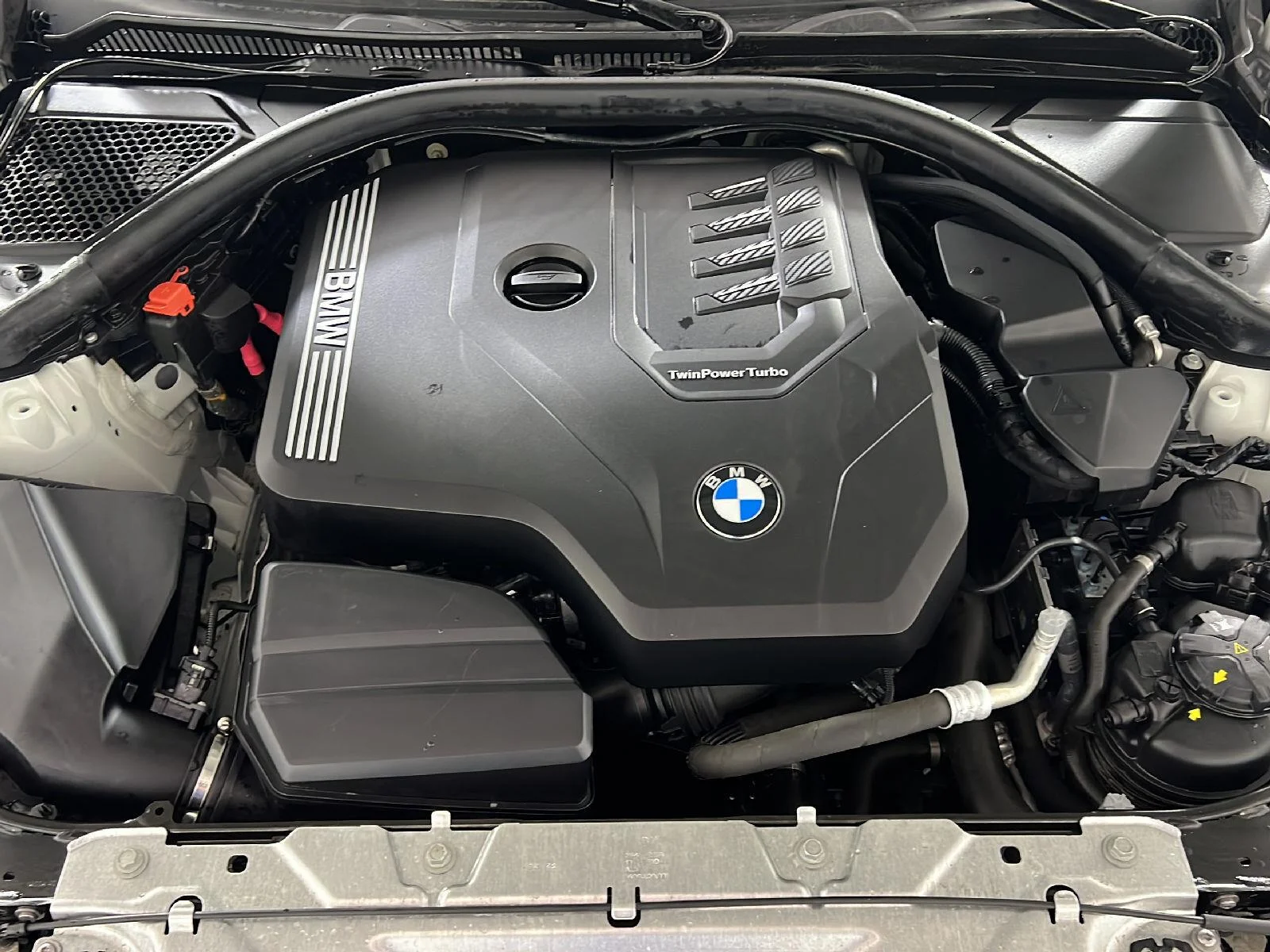 Used 2021 Alpine White BMW 330i xDrive image 25
