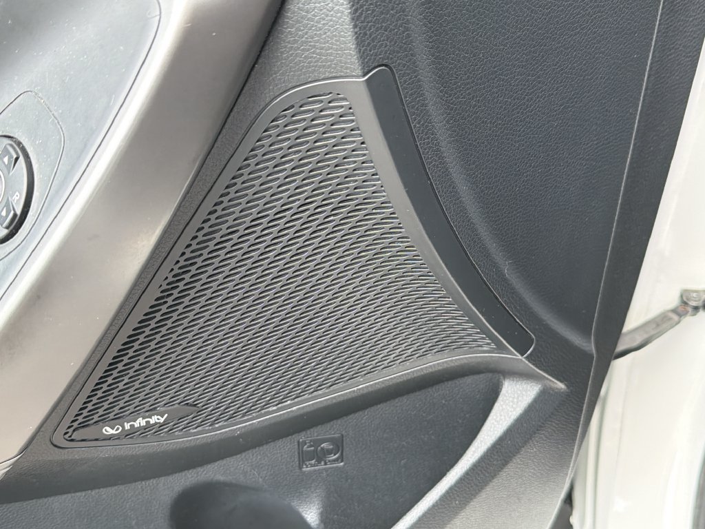 2017 Hyundai Santa Fe SE Ultimate - Photo 25