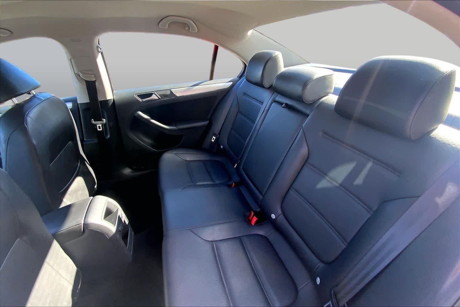 Used 2013 Tempest Blue Metallic Volkswagen SE image 21
