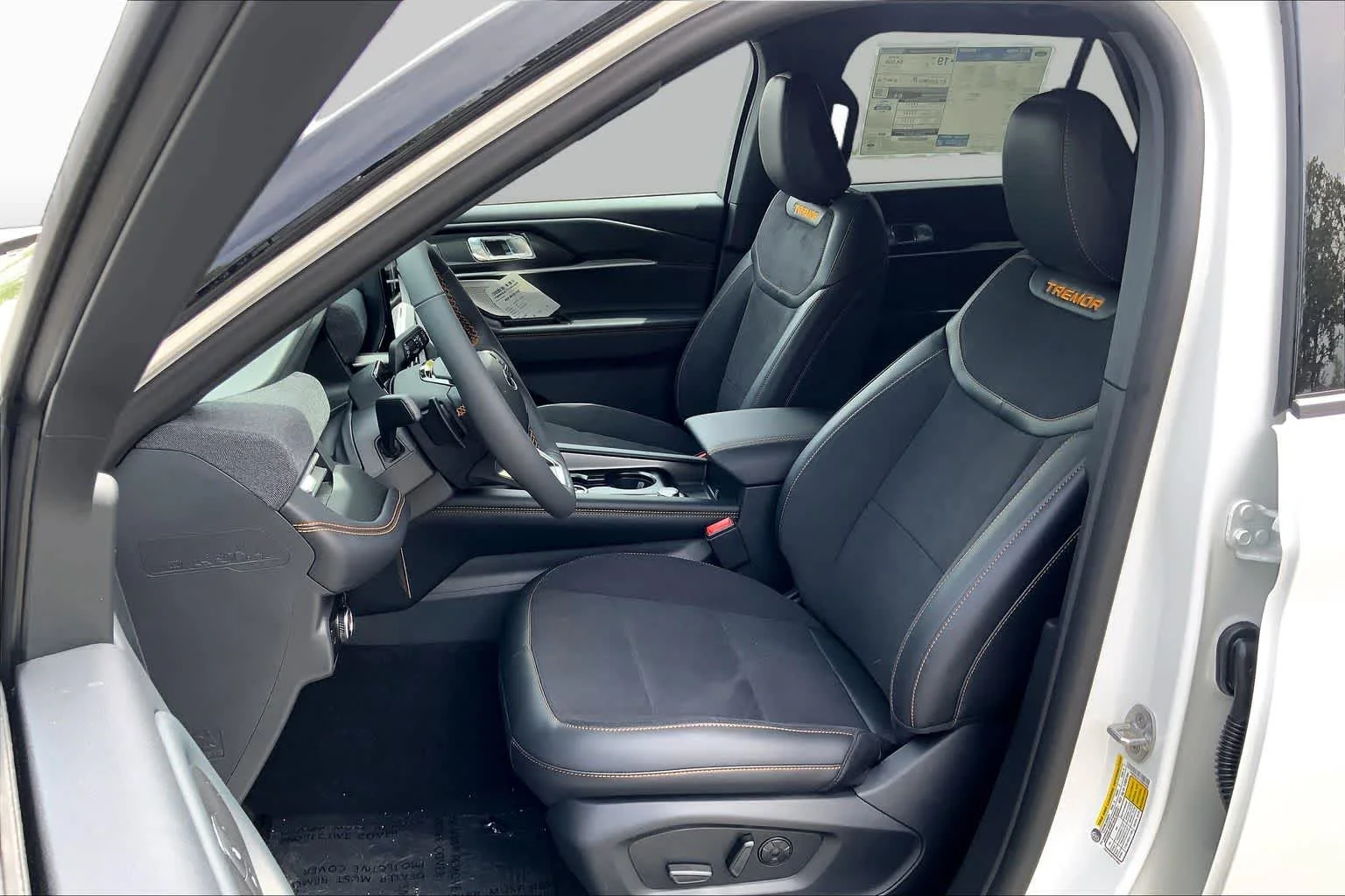 New 2026 Star White Metallic Tri-Coat Ford Tremor® image 13