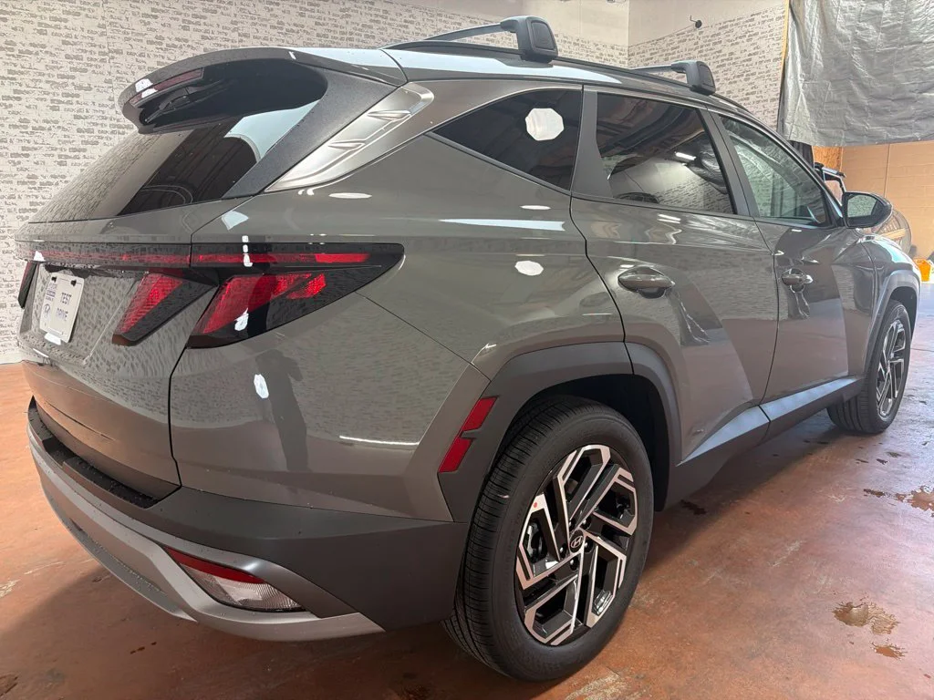New 2026 Hampton Gray Hyundai SEL Plus image 7