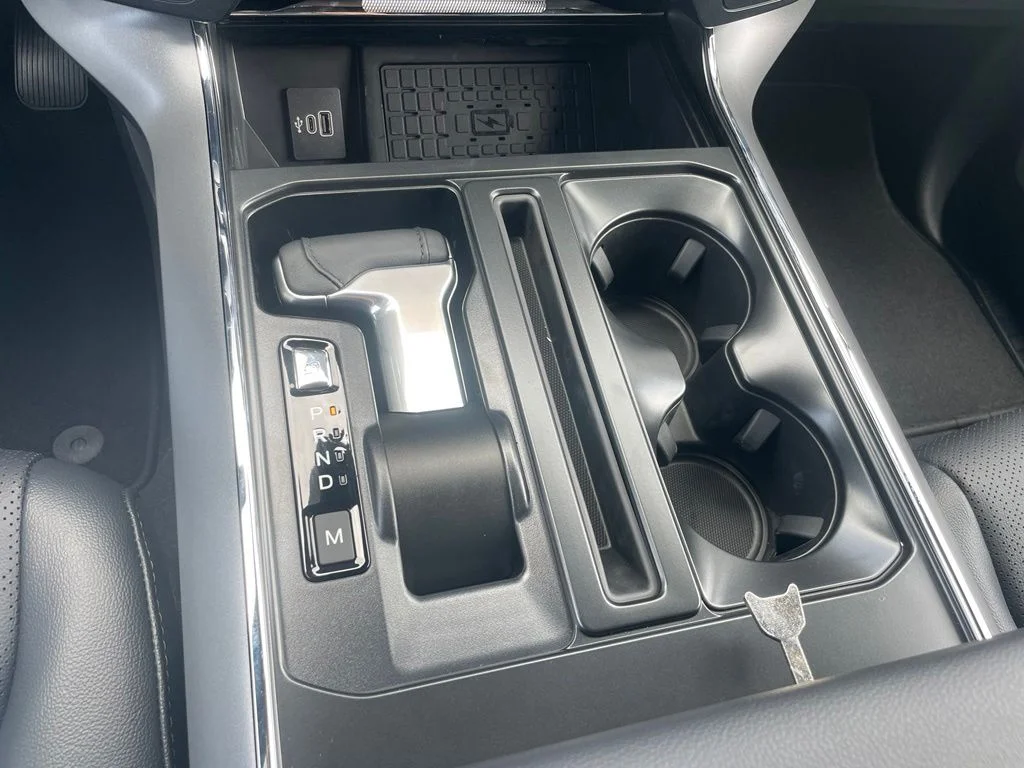 New 2026 Star White Metallic Tri-Coat Ford Lariat® image 15