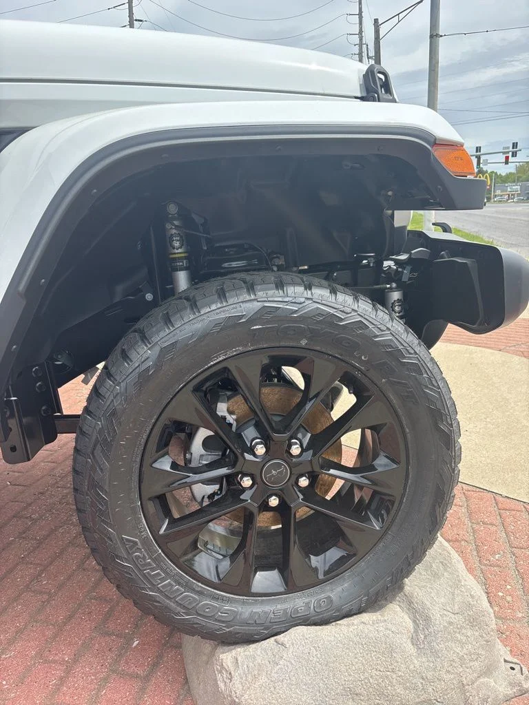 2025 Jeep Gladiator Nighthawk - Photo 28