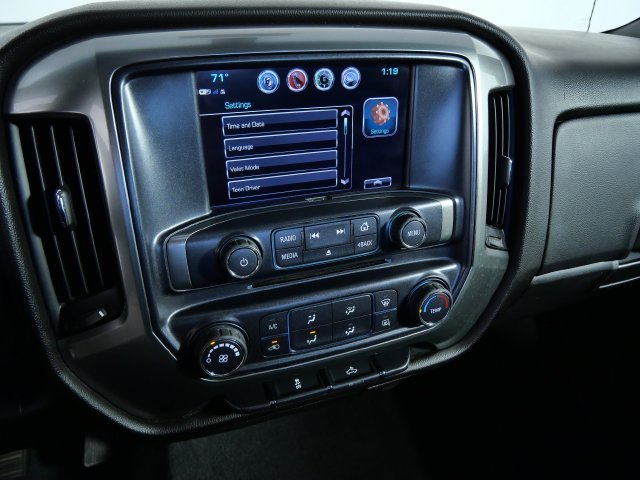 Used 2019 Gray Chevrolet LT image 19