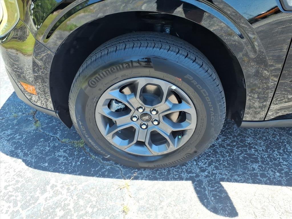 New 2026 Shadow Black Ford XLT image 7