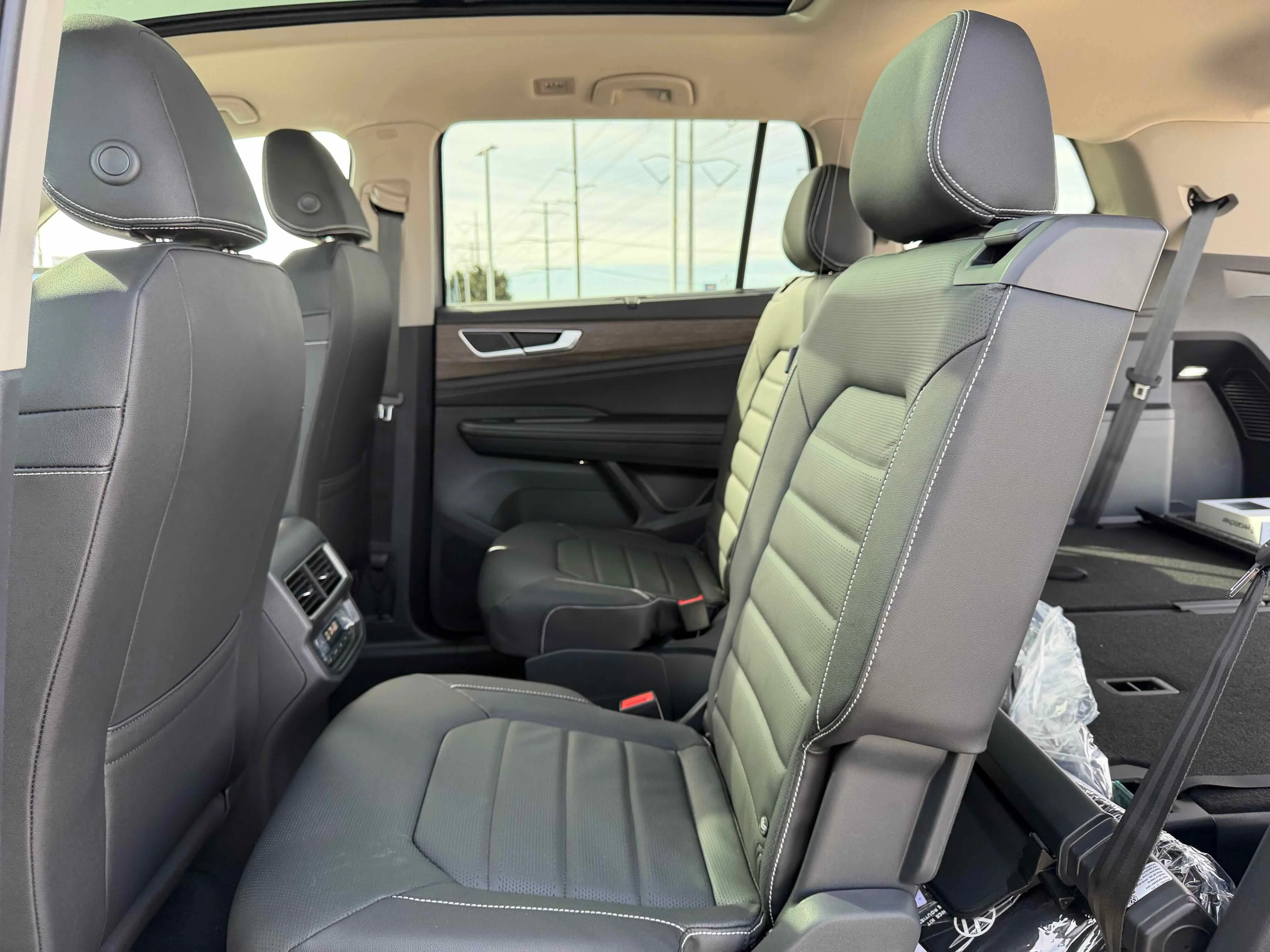 New 2026 Silver Mist Volkswagen 2.0T SEL image 28