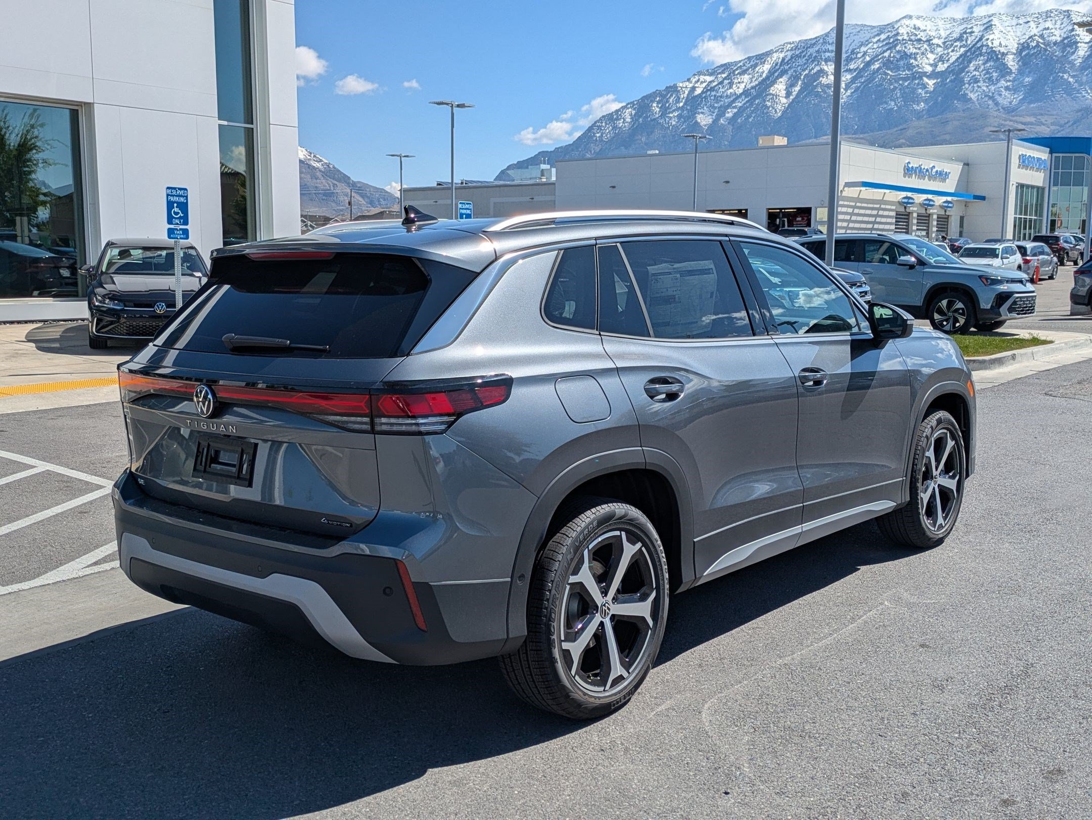New 2026 Platinum Gray Metallic Volkswagen SE image 3