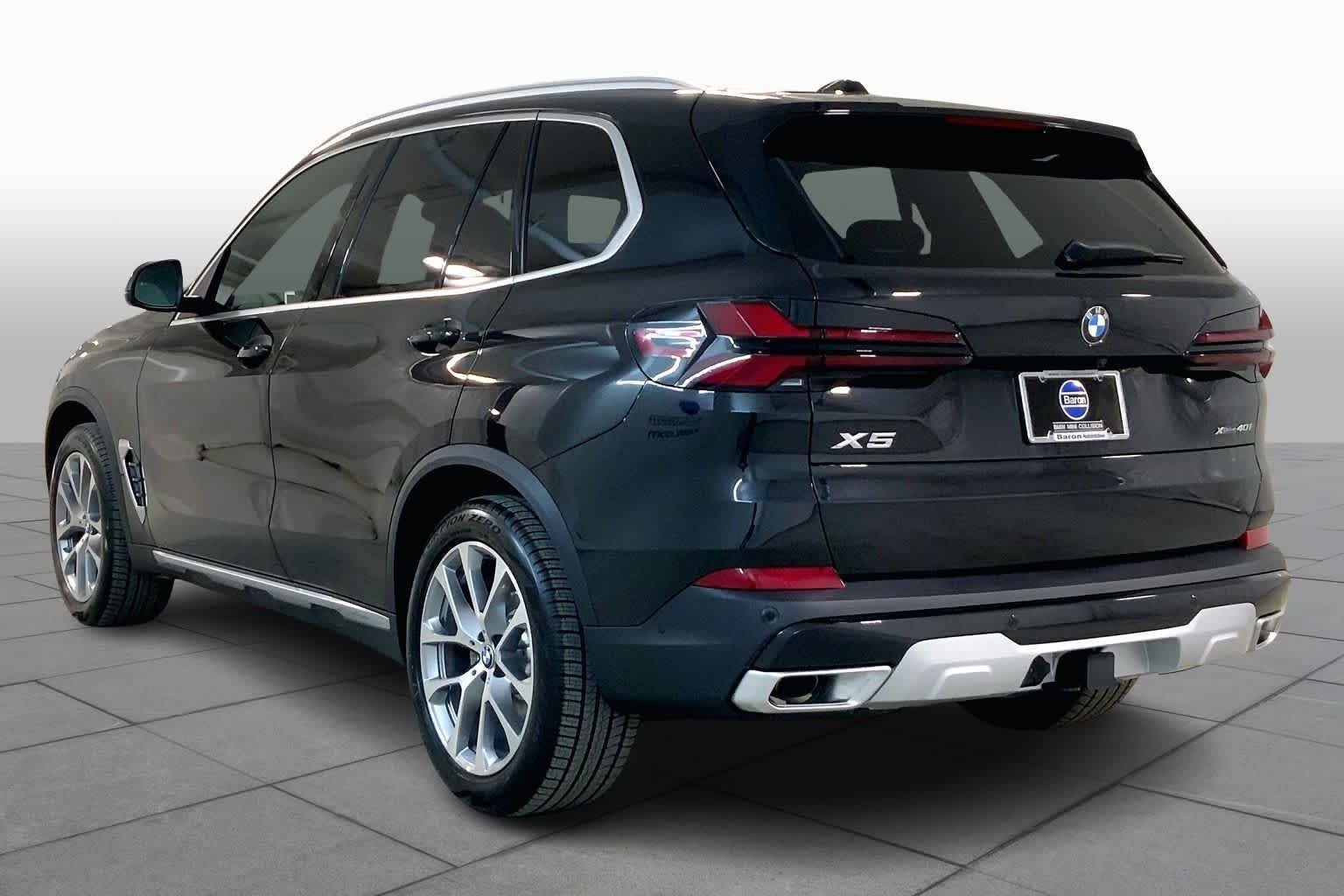 New 2026 Black Sapphire Metallic BMW xDrive40i image 12