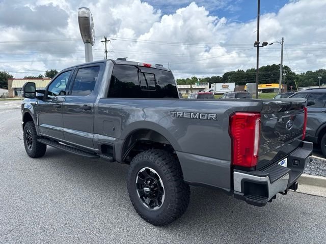 New 2026 Carbonized Gray Metallic Ford XLT image 8