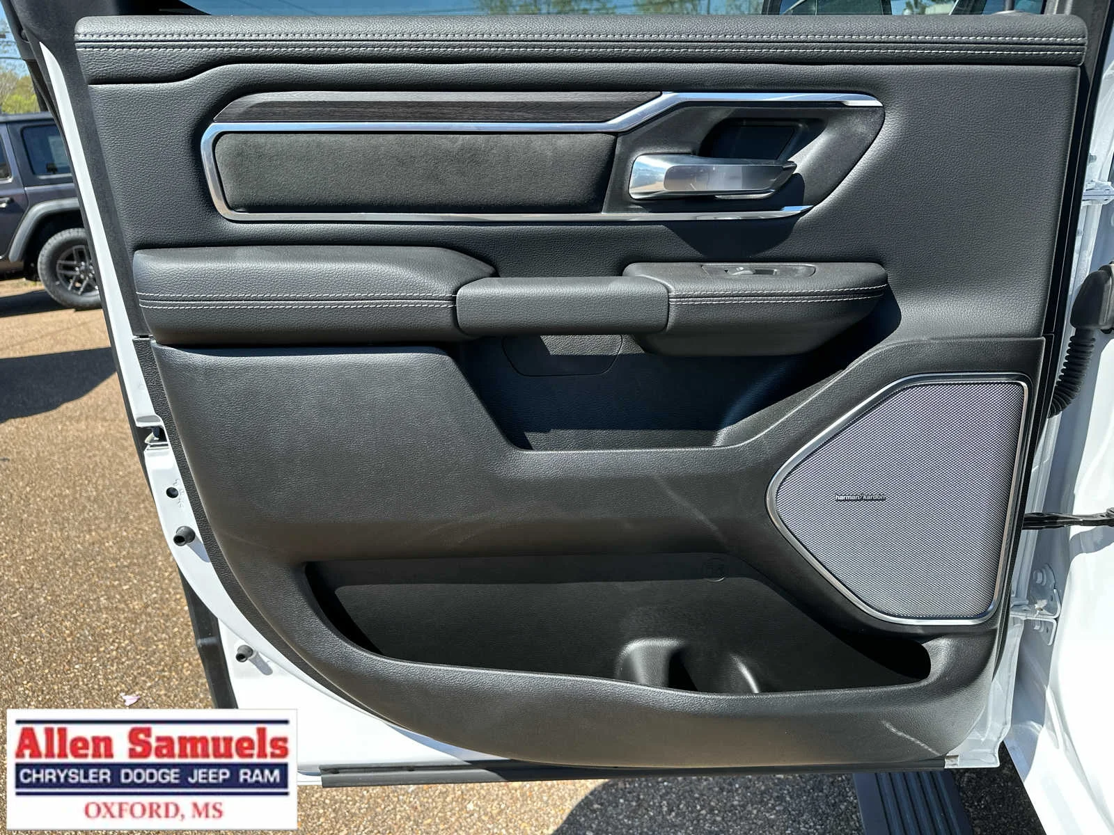 2026 RAM 1500 Laramie - Photo 53