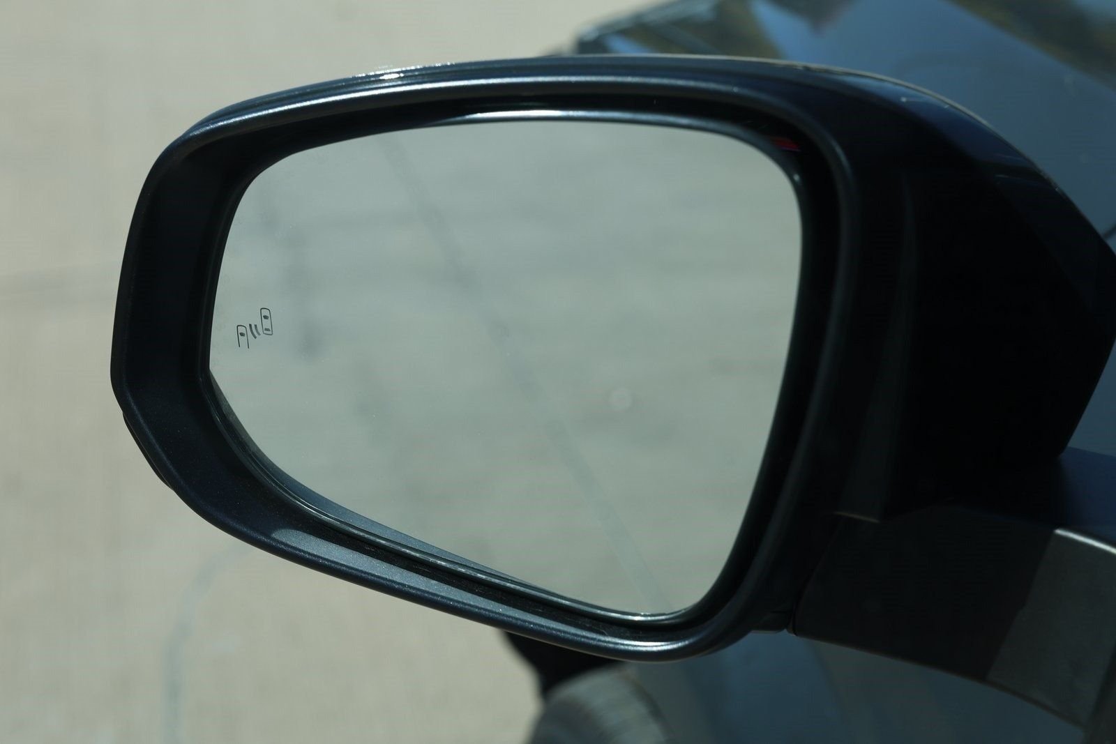 2025 Toyota Tacoma SR5 - Photo 9