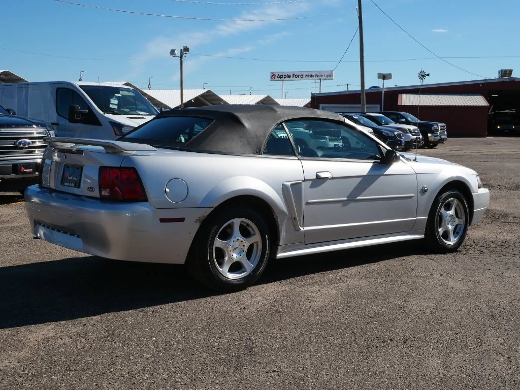 Used 2004  Ford V6 image 11