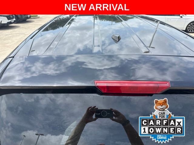 Used 2016 Black Honda Touring Elite image 9