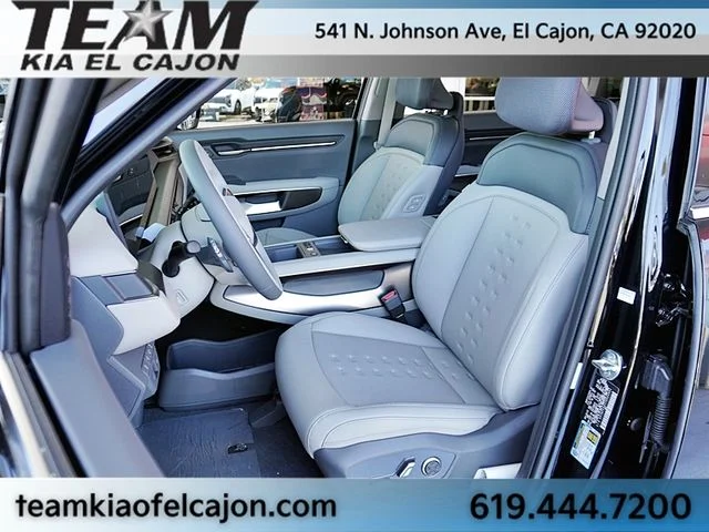 New 2026 Black Kia Wind image 19