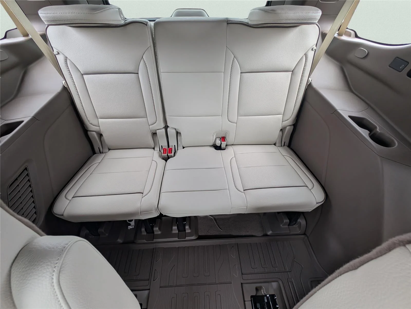 New 2026 Glacier White Tricoat GMC Denali image 18