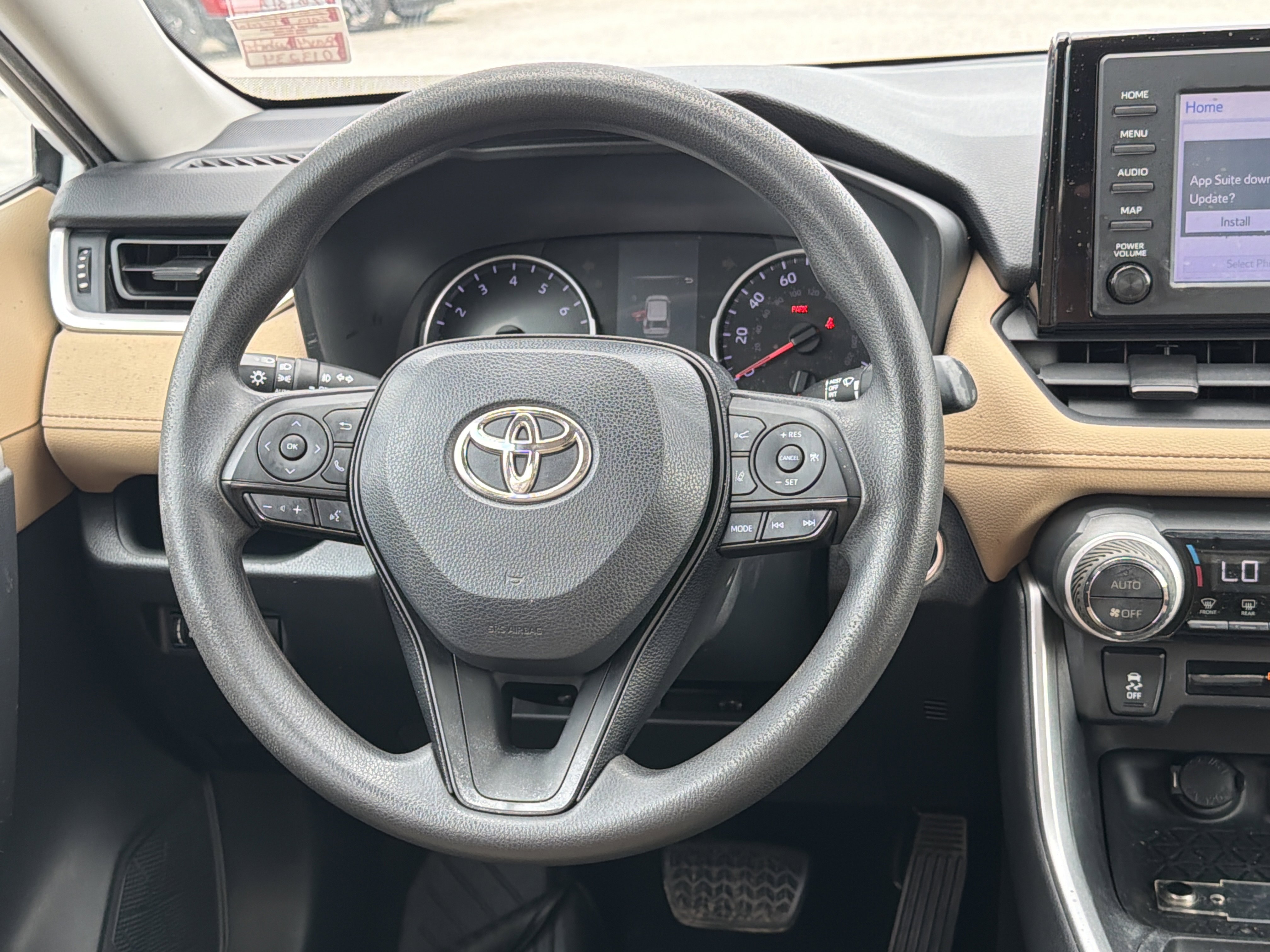 Used 2019 Super White Toyota XLE image 26