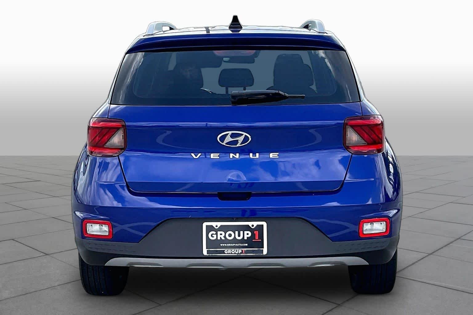 Pre-Owned 2022 Hyundai Venue SEL