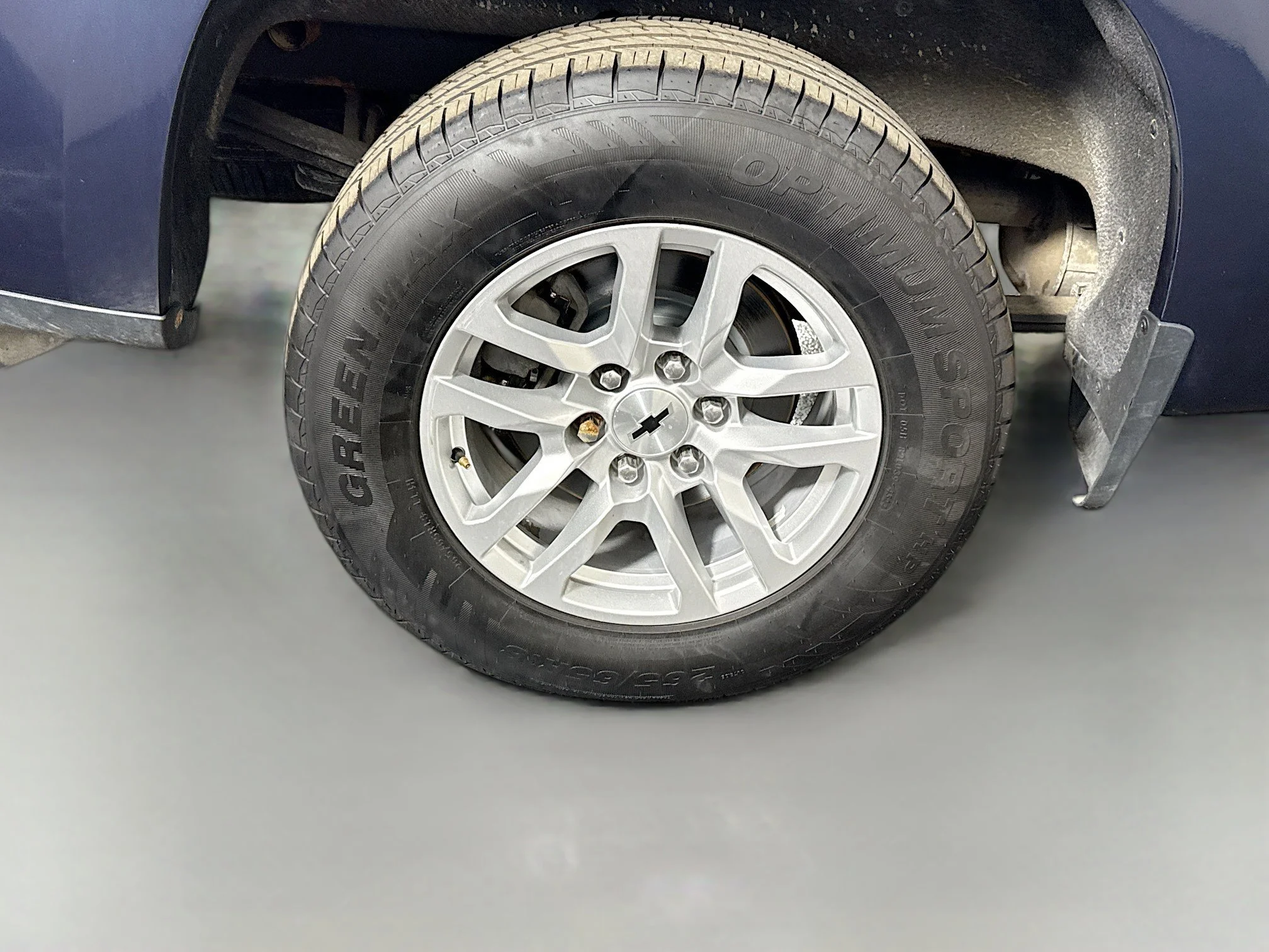 Used 2022 Northsky Blue Metallic Chevrolet RST image 28