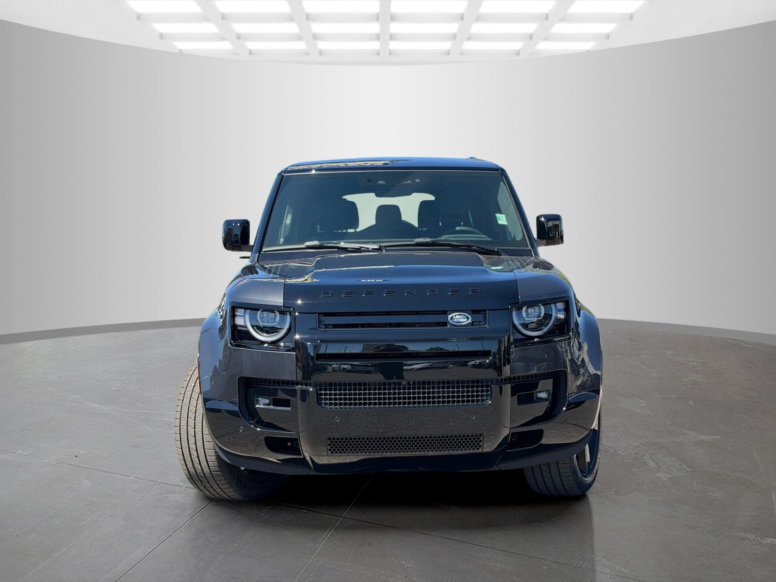 2026 Land Rover Defender X - Photo 2