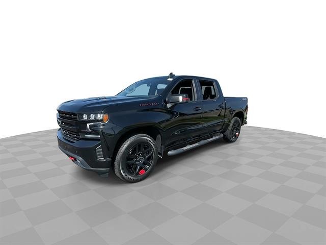 Certified Used 2022 Black Chevrolet RST image 5