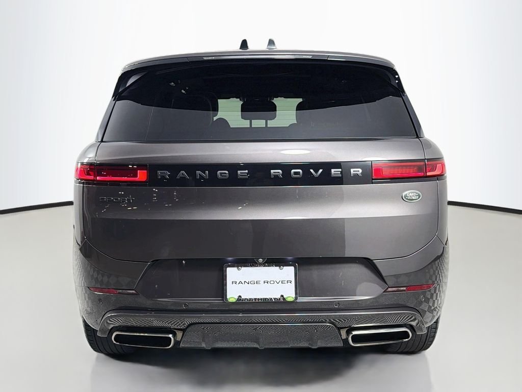 Certified Used 2023  Land Rover SE Dynamic image 6
