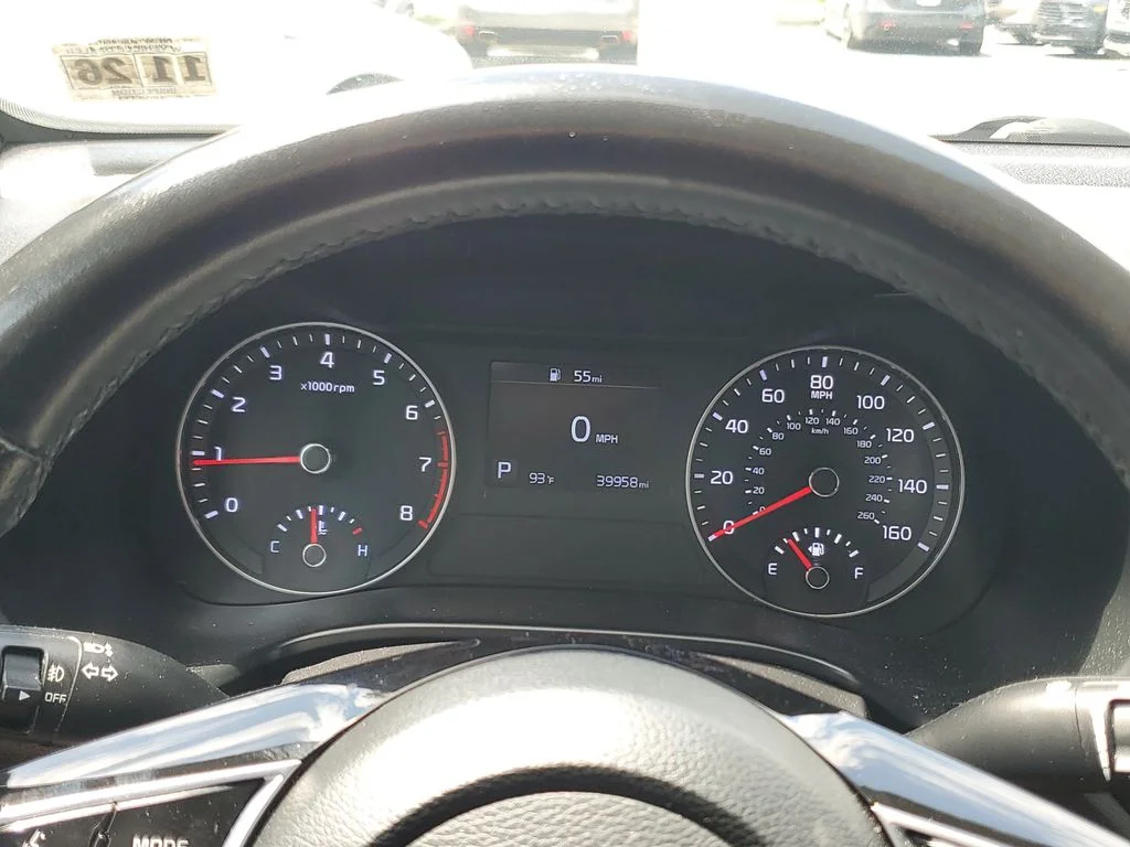 Used 2021 White Kia GT-Line image 27