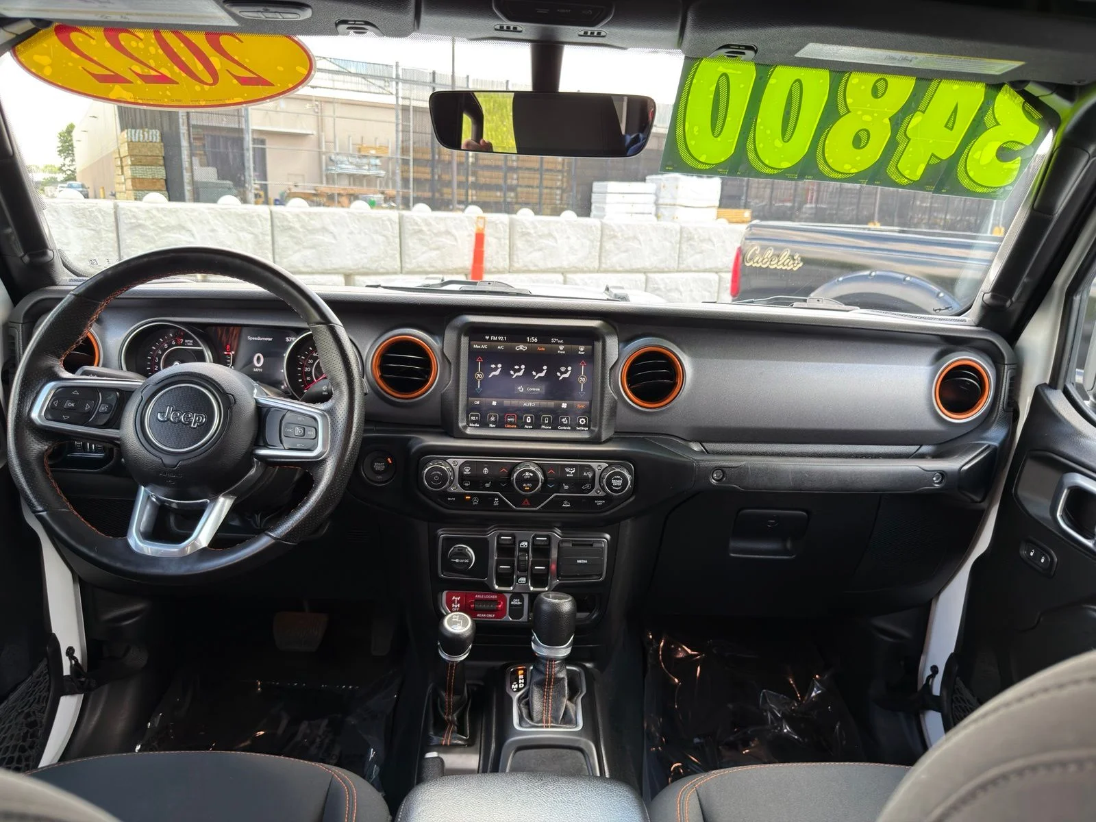 Used 2022 White Jeep Mojave image 28