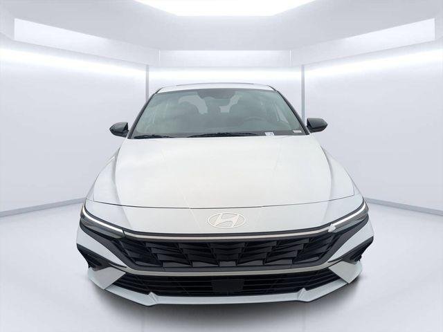 New 2026 White Hyundai SEL Sport image 8