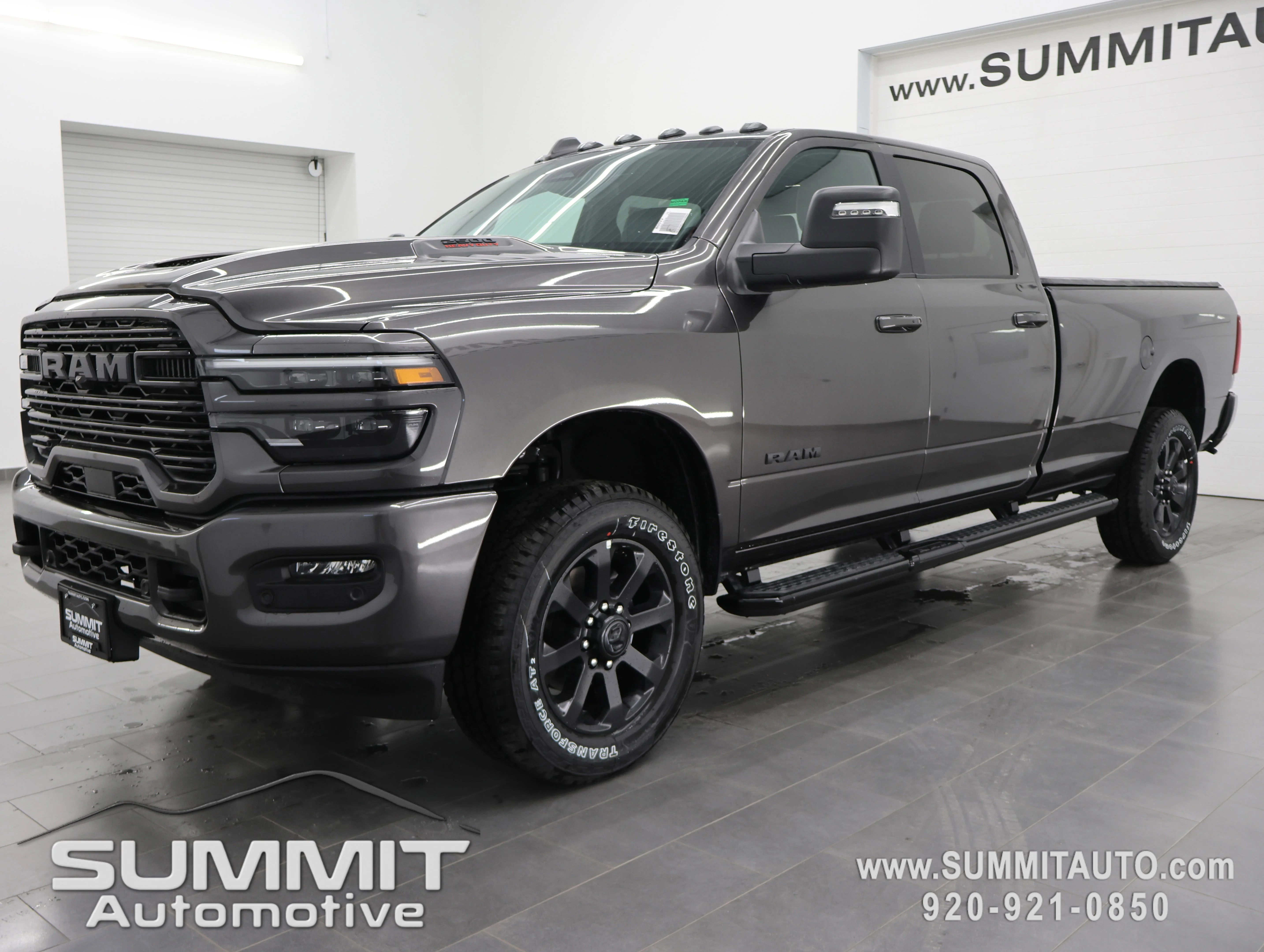 New 2026 Granite Crystal Metallic Clear-Coat Exterior Paint RAM Laramie image 7