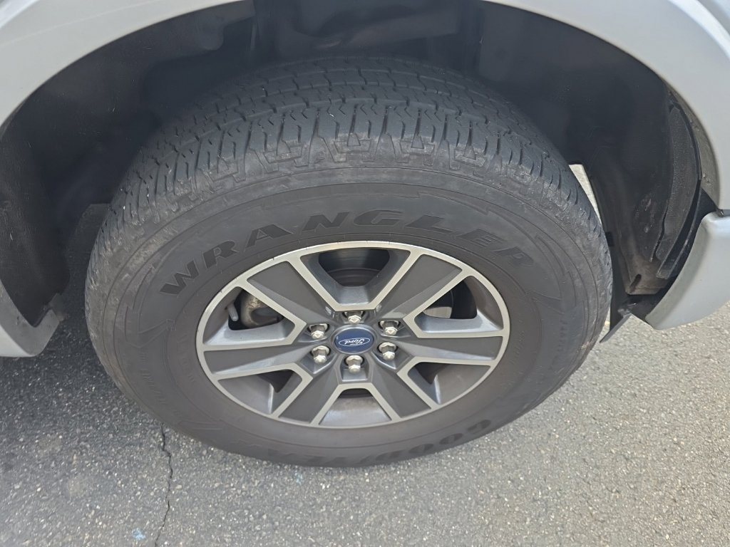 Used 2017 Silver Ford XLT image 11