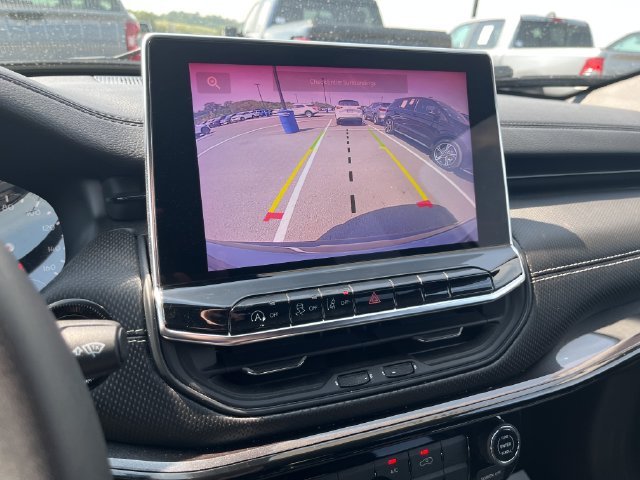 Used 2023 Gray Jeep Latitude image 18