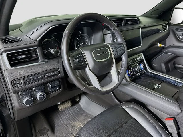 Used 2021 Black GMC Denali image 10