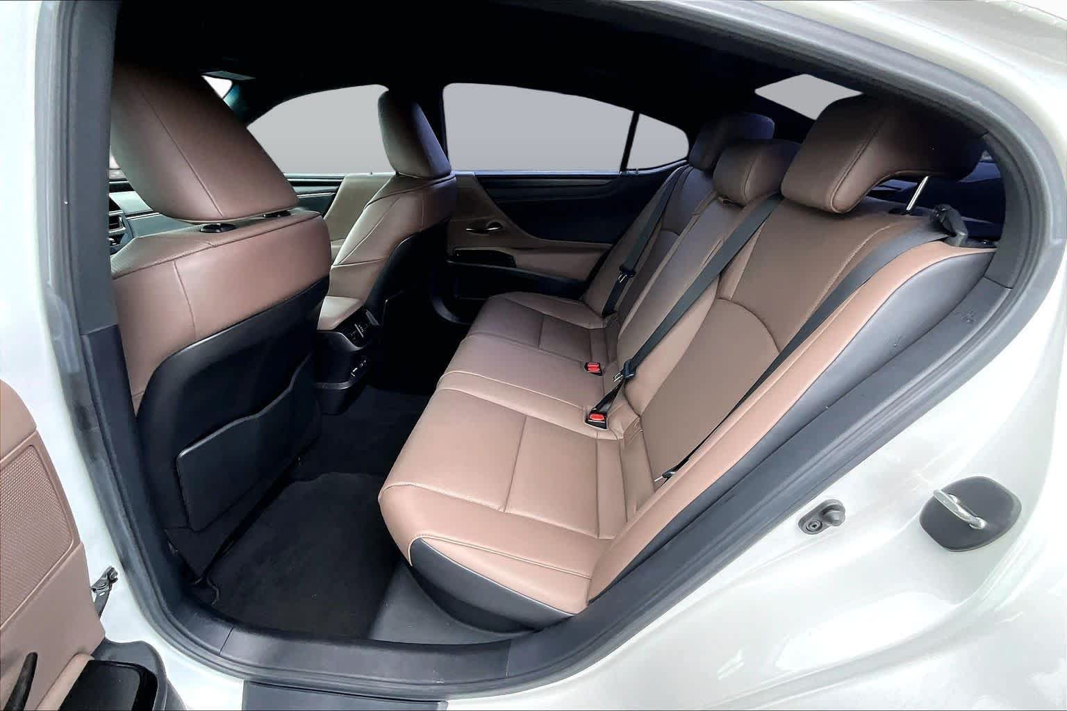 Certified Used 2025 Eminent White Pearl Lexus  image 20