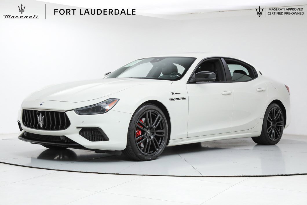 2023 Maserati Ghibli Modena's photo