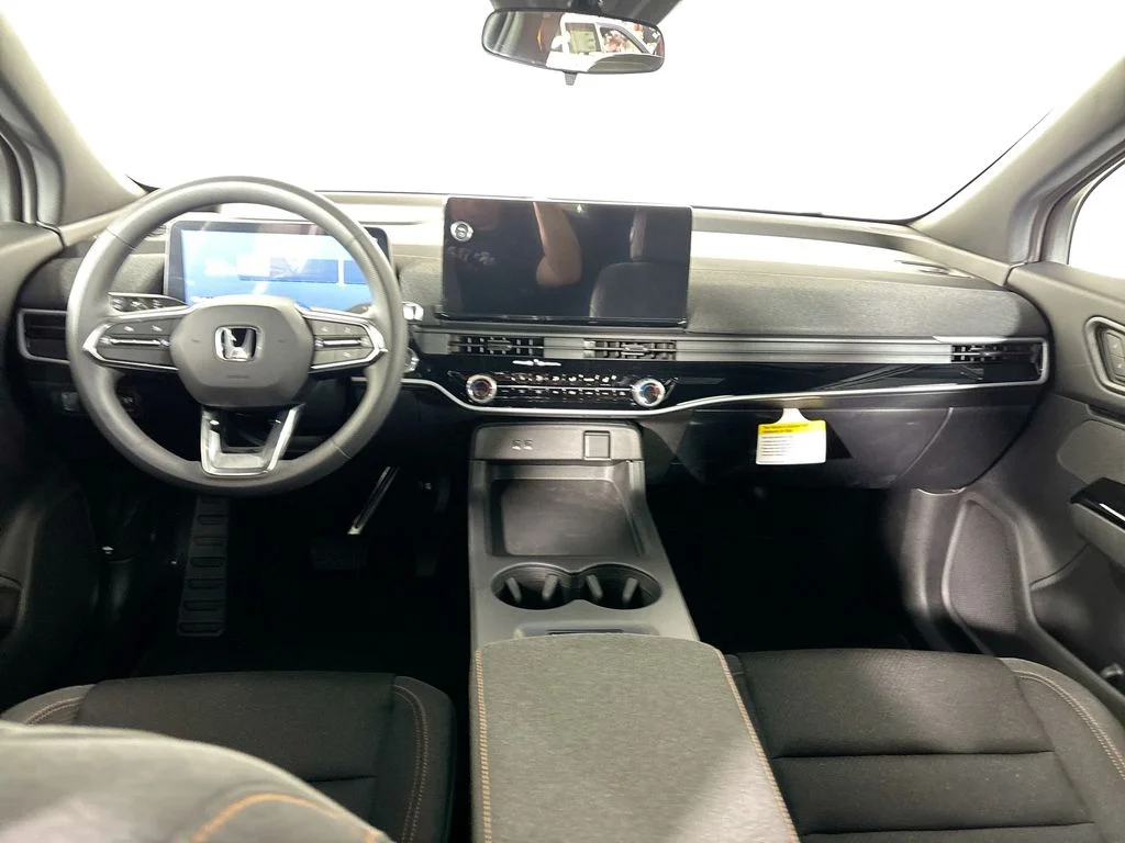 New 2026 Mercury Silver Metallic Honda EX image 12