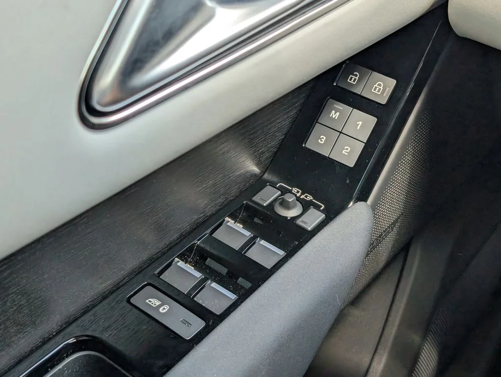 Certified Used 2025 Gray Land Rover Dynamic SE image 30