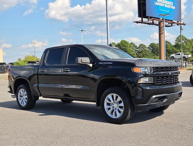Used 2020 Black Chevrolet Custom image 4