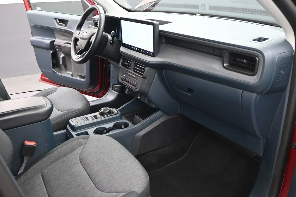 Used 2025 Red Ford XLT image 31