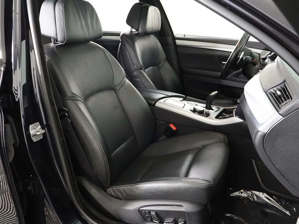 Used 2015 Carbon Black Metallic BMW 550i image 33