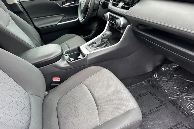 Used 2021 Red Toyota XLE image 18