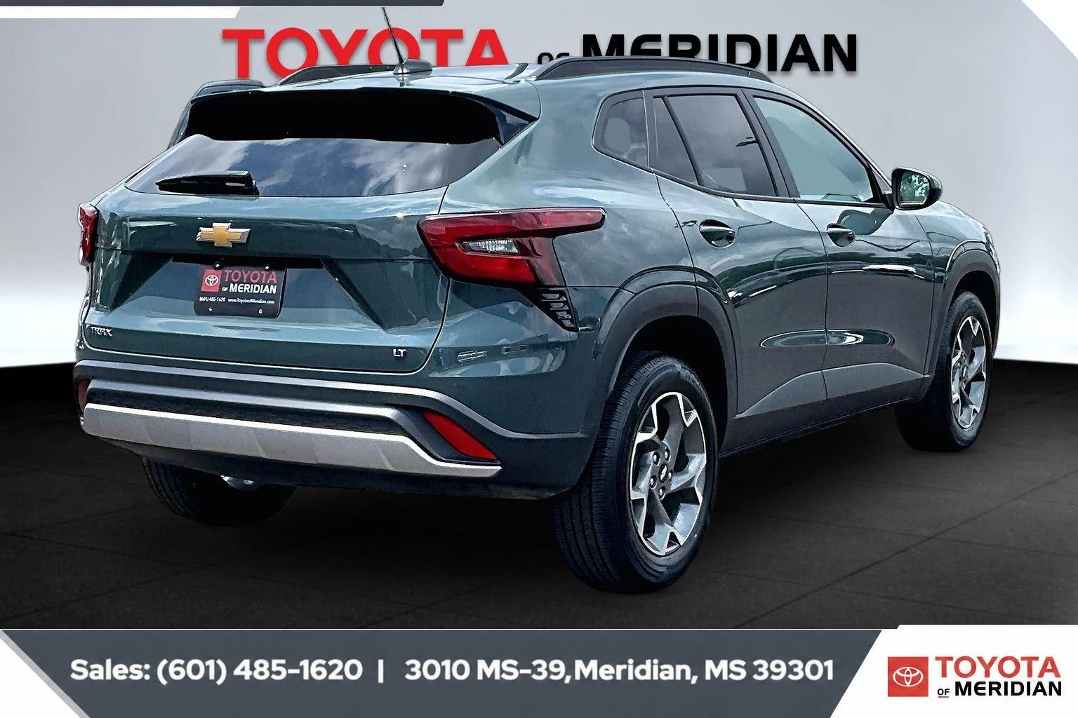Used 2025 Cypress Gray Chevrolet LT image 11